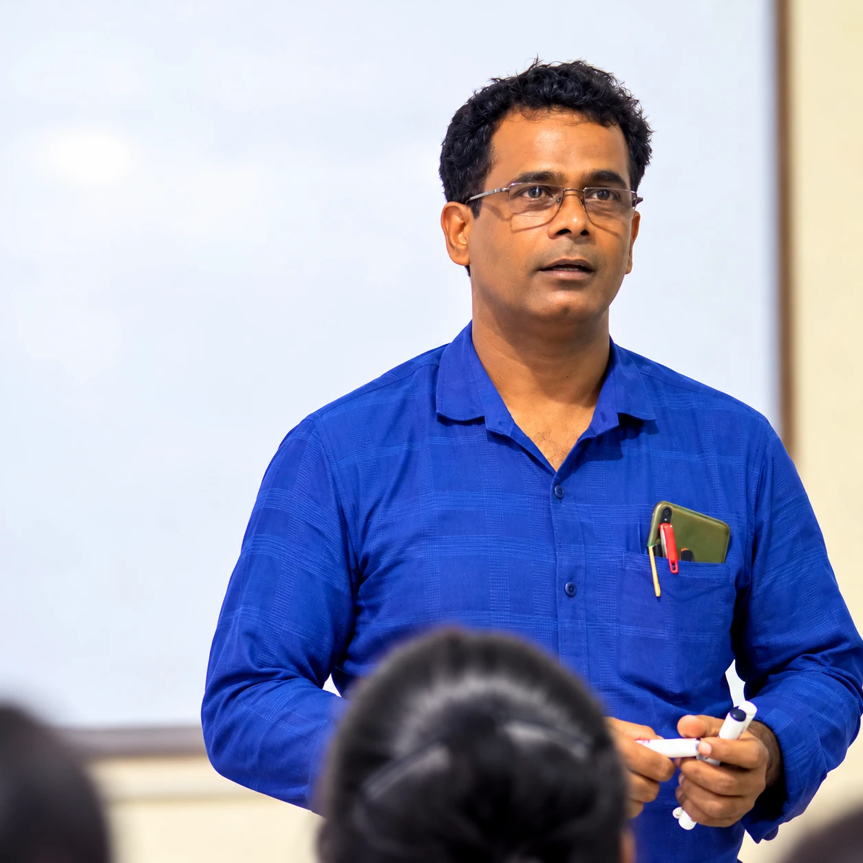 Vivek Pandey, Director of DreamIAS, teaching a class